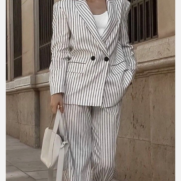 Zara Black and White Striped Pantsuit - Picture 1 of 7